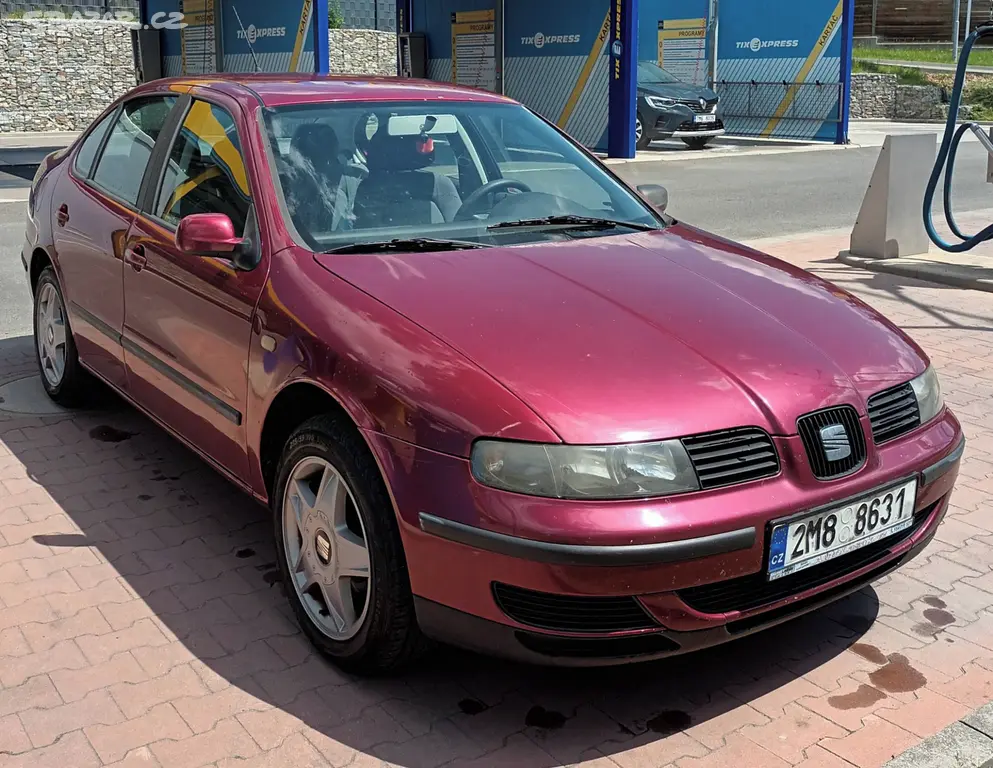 Prodám Seat Toledo 1.6 MPI, r. v. 2000, nová STK